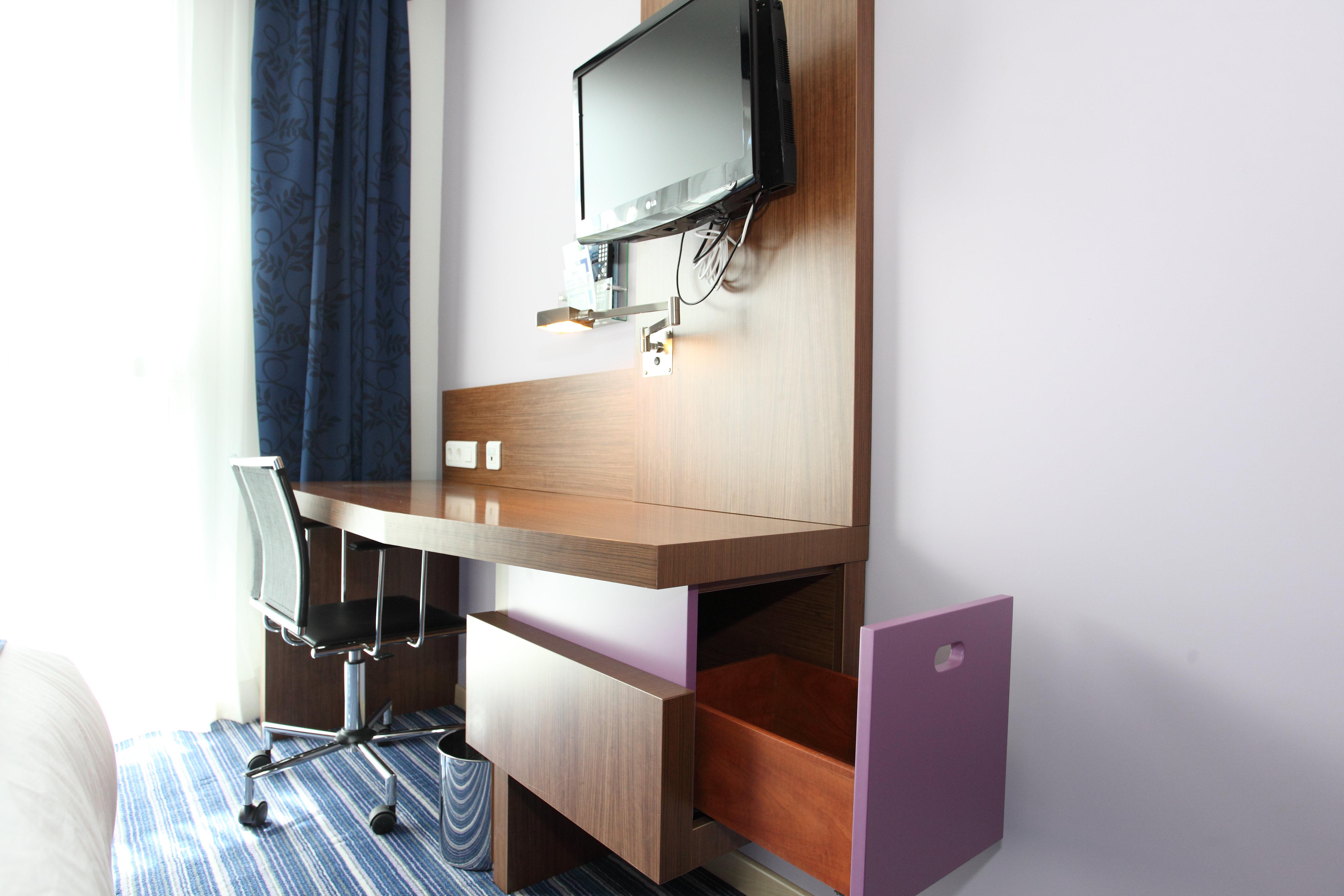 Holiday Inn Express Madrid Leganes By Ihg Exterior photo