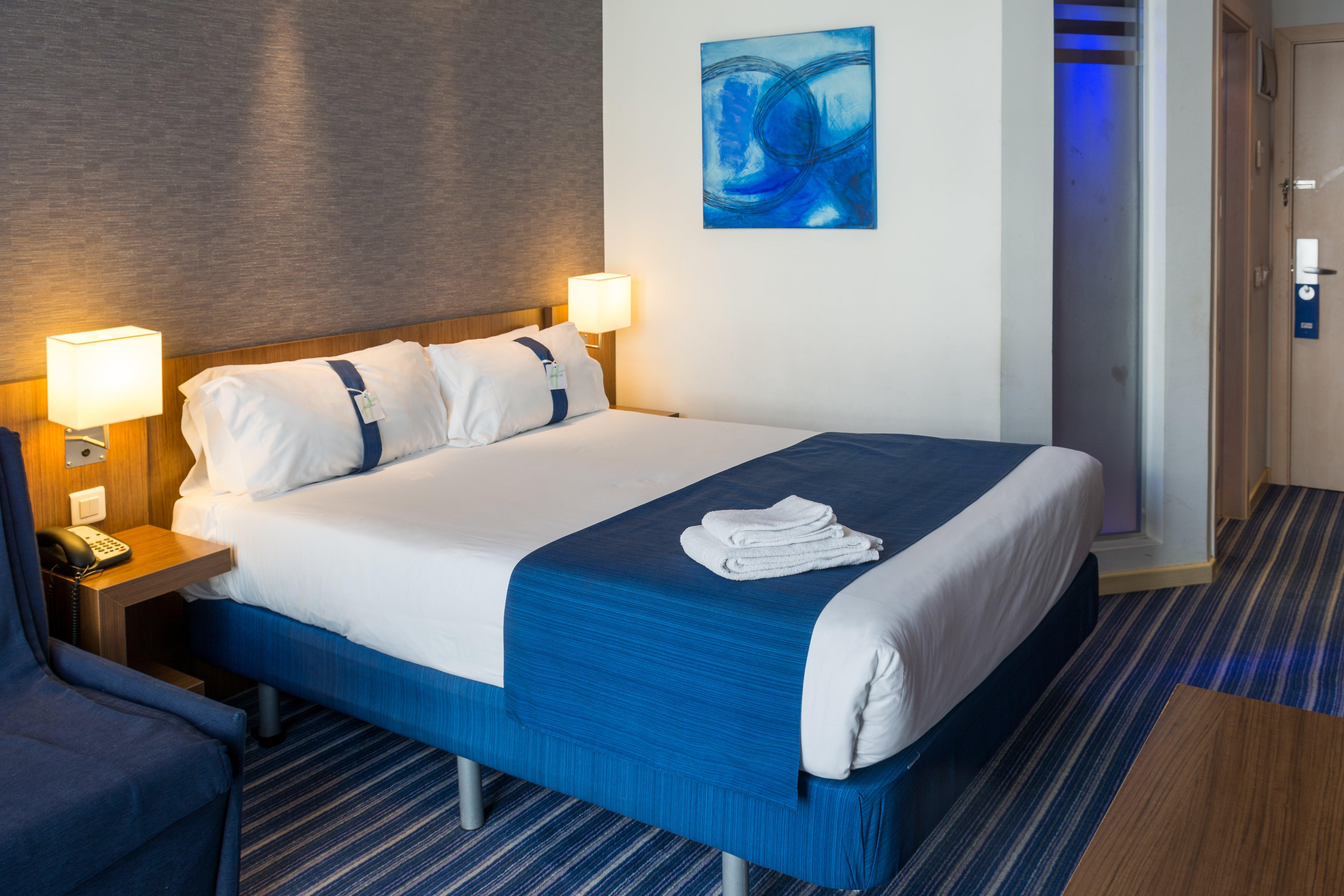 Holiday Inn Express Madrid Leganes By Ihg Exterior photo