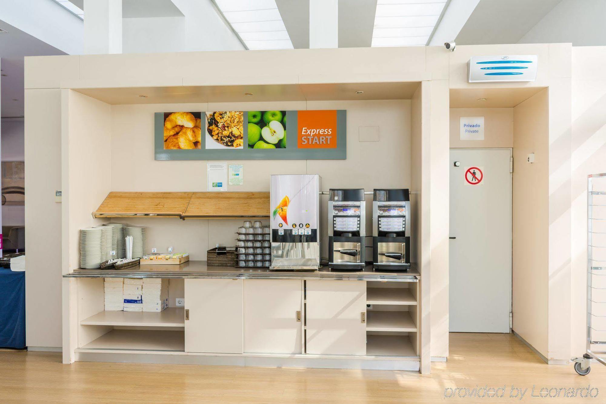 Holiday Inn Express Madrid Leganes By Ihg Exterior photo